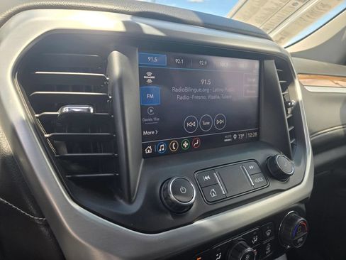 Used 2022 GMC Acadia SLE FWD image 14