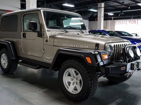 Used 2006 Jeep Wrangler Unlimited Rubicon w/ Security Group AWD/4WD image 30