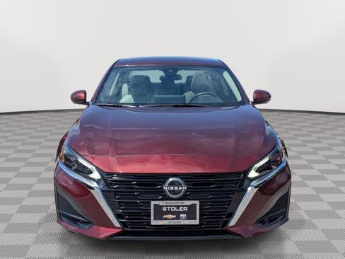 Used 2025 Nissan Altima 2.5 SL AWD/4WD image 8