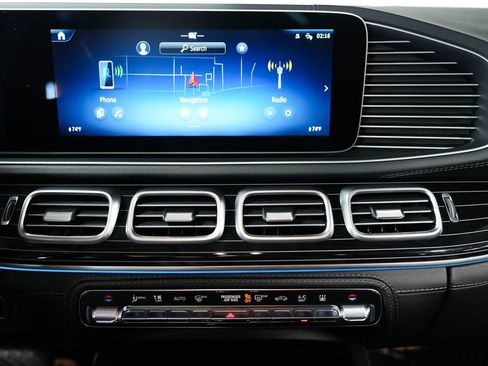 Used 2024 Mercedes-Benz GLE 450e 4MATIC image 19