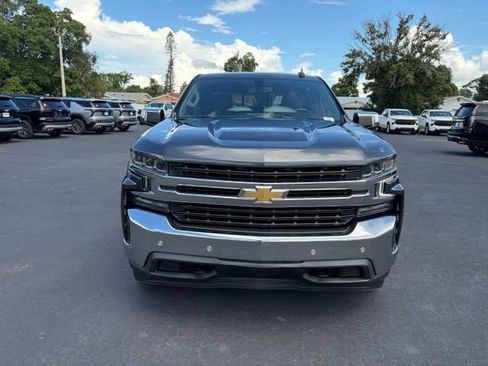 Used 2022 Chevrolet Silverado 1500 LT w/ Convenience Package II RWD image 2