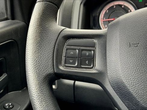 Used 2019 RAM 1500 Express image 18