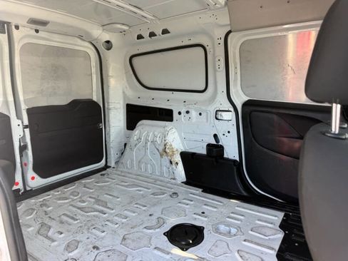 Used 2022 RAM ProMaster City Tradesman image 11