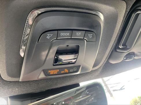 Used 2025 Toyota Corolla SE FWD image 33