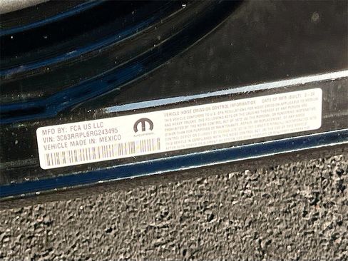 Used 2024 RAM 3500 Limited image 33