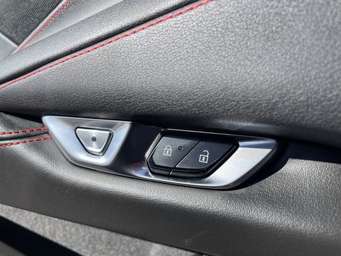 Used 2024 Chevrolet Corvette Stingray Coupe w/ 1LT image 28