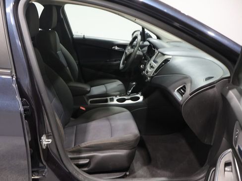 Used 2016 Chevrolet Cruze LS image 22