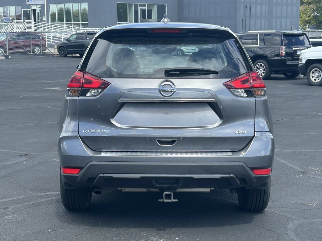 Used 2019 Nissan Rogue S AWD/4WD image 5