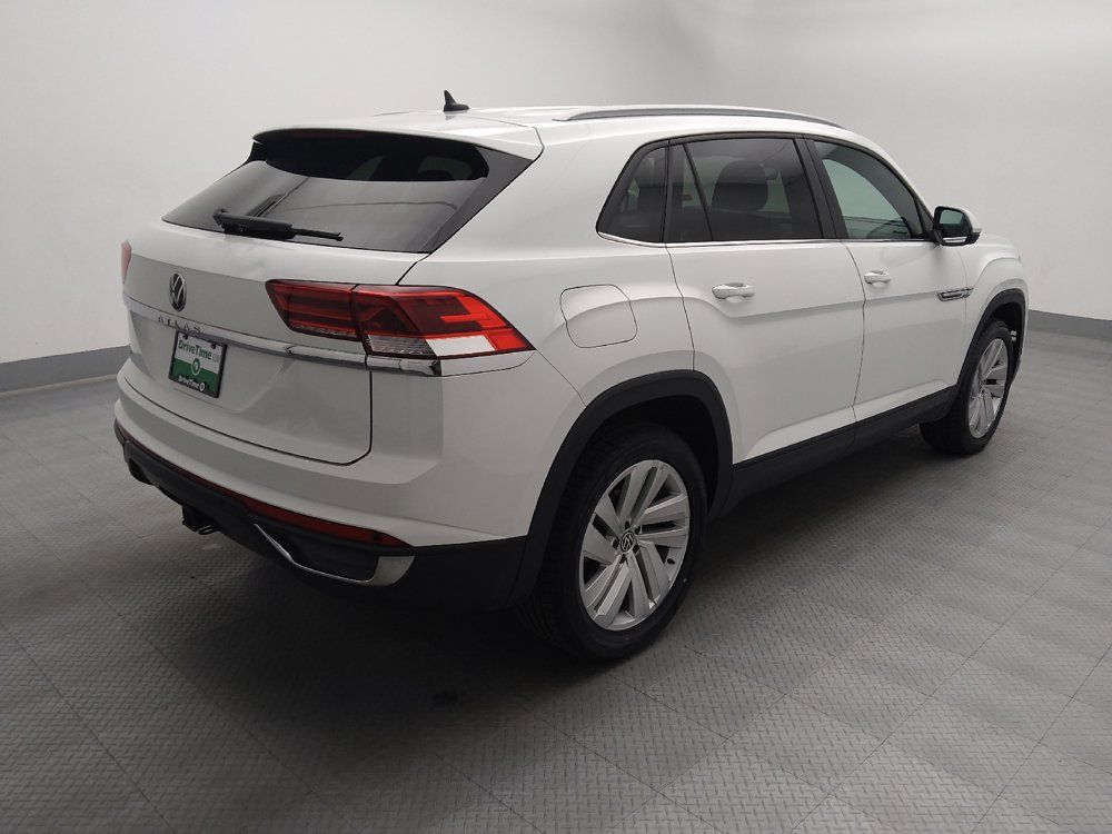 Used 2022 Volkswagen Atlas Cross Sport SE FWD image 10