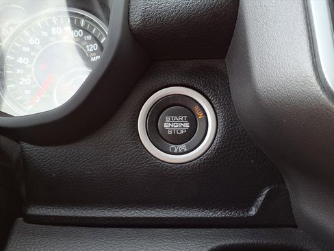 Used 2024 RAM 2500 Big Horn w/ Bed Utility Group image 18