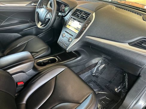 Used 2017 Lincoln MKC Premiere FWD image 21