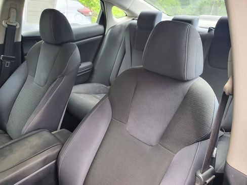 Used 2019 Honda Insight EX image 14