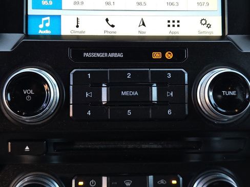 Used 2018 Ford F450 Platinum w/ Platinum Ultimate Package image 24