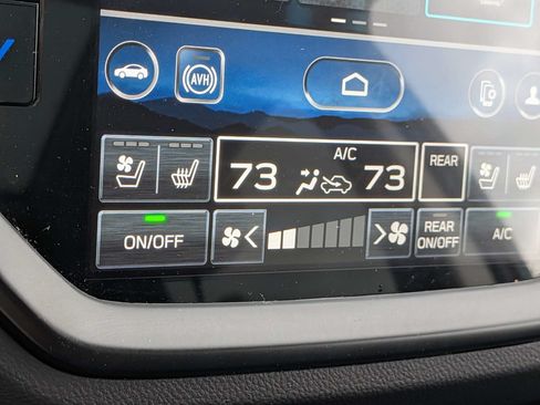 Certified 2025 Subaru Ascent Bronze Edition w/ Onyx Package AWD/4WD image 22