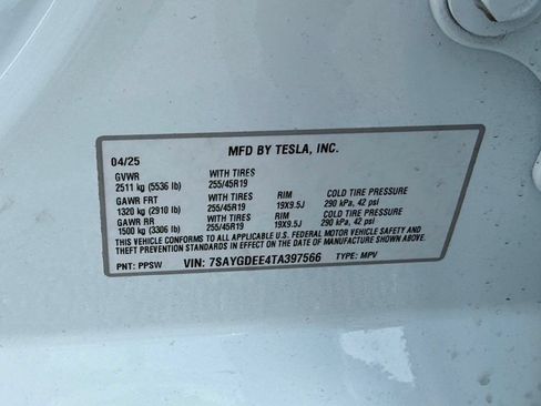 Used 2026 Tesla Model Y Long Range AWD/4WD image 39