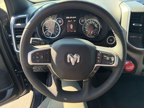 Used 2025 RAM 1500 Big Horn AWD/4WD image 22