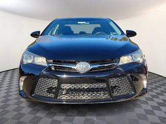 Used 2016 Toyota Camry SE video 2