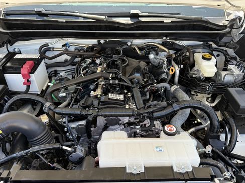 Used 2025 Toyota Tacoma SR5 RWD image 30