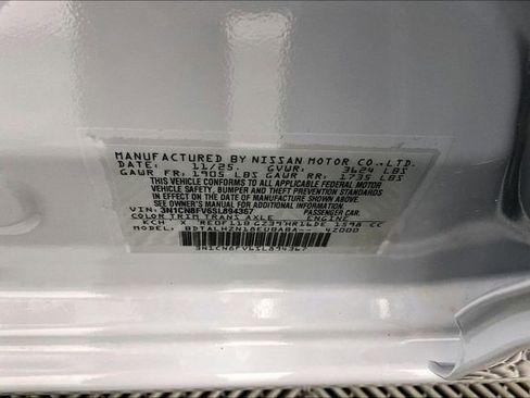 New 2025 Nissan Versa SR w/ Trunk Package image 35