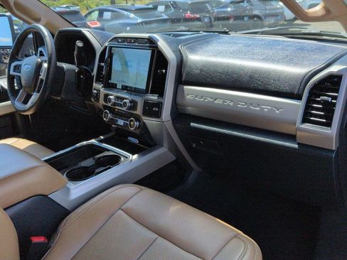 Used 2022 Ford F250 Lariat w/ Lariat Ultimate Package AWD/4WD image 30