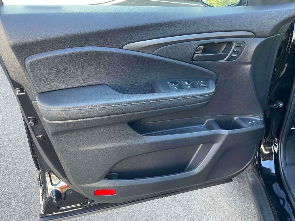 Used 2023 Honda Passport EX-L image 14