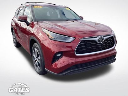 Used 2023 Toyota Highlander XLE