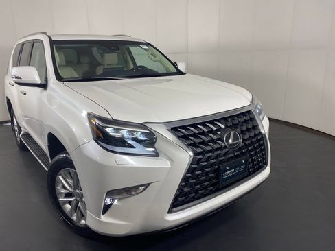 Certified 2023 Lexus GX 460 Premium w/ Premium Package AWD/4WD image 3