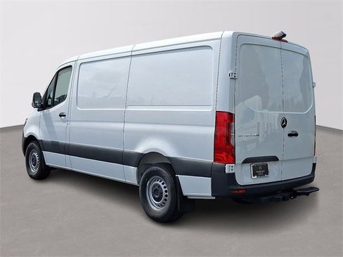 Used 2025 Mercedes-Benz Sprinter 2500 image 7