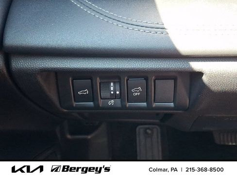 Used 2024 Subaru Outback Limited AWD/4WD image 25