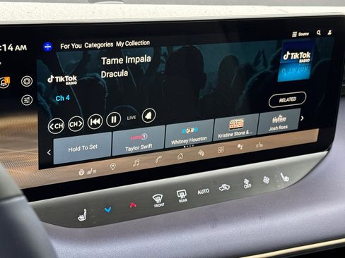 New 2026 Nissan Leaf Platinum+ w/ Cargo Package (Platinum+) image 15