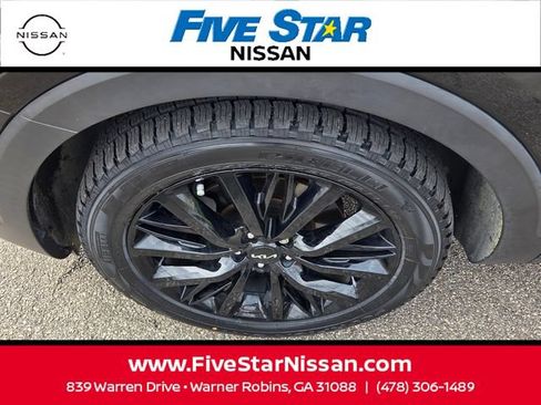 Used 2022 Kia Telluride SX w/ SX Prestige Package AWD/4WD image 18