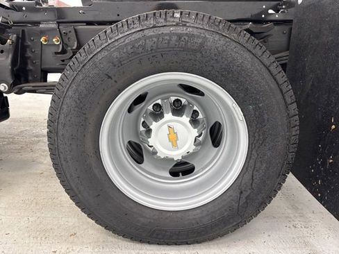 New 2026 Chevrolet Silverado 3500 W/T w/ WT Convenience Package AWD/4WD image 40