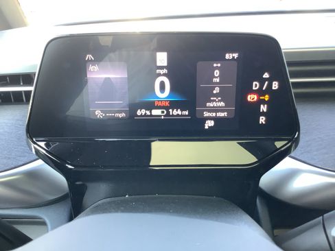 New 2025 Volkswagen ID. Buzz Pro S Plus AWD/4WD image 20