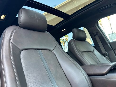 Used 2018 Lincoln MKX Black Label w/ Driver Assistance Package FWD image 16