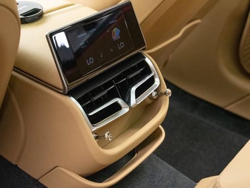 New 2026 Bentley Flying Spur Plug-In Hybrid AWD/4WD image 39
