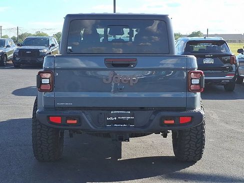 Used 2026 Jeep Gladiator Mojave AWD/4WD image 4