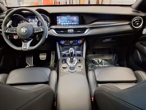 Used 2022 Alfa Romeo Stelvio Quadrifoglio w/ Active Assist Plus Package image 16