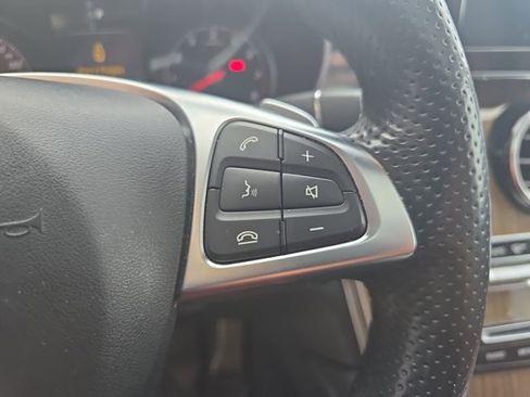 Used 2018 Mercedes-Benz GLC 300 4MATIC Coupe image 21