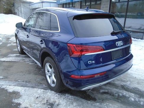 Used 2023 Audi Q5 2.0T Premium w/ Convenience Package image 6