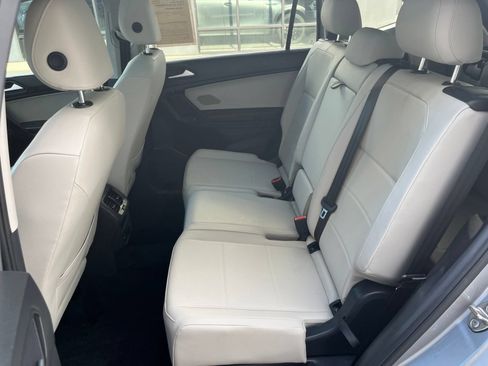 Used 2021 Volkswagen Tiguan SE w/ Panoramic Sunroof Package FWD image 28