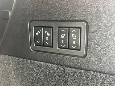 Certified 2024 Cadillac XT6 Sport w/ Technology Package AWD/4WD image 19