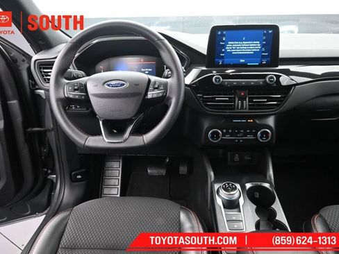Used 2025 Ford Escape ST-Line AWD/4WD image 11