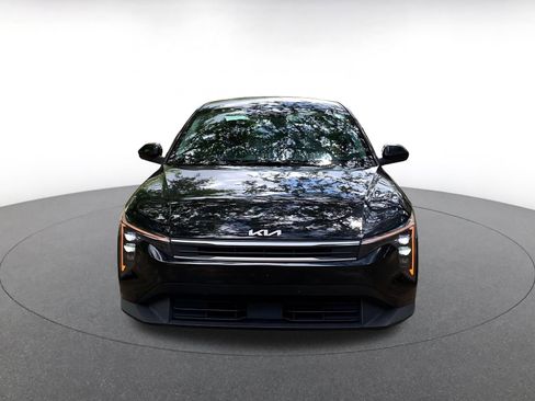 Used 2025 Kia K4 LXS image 2