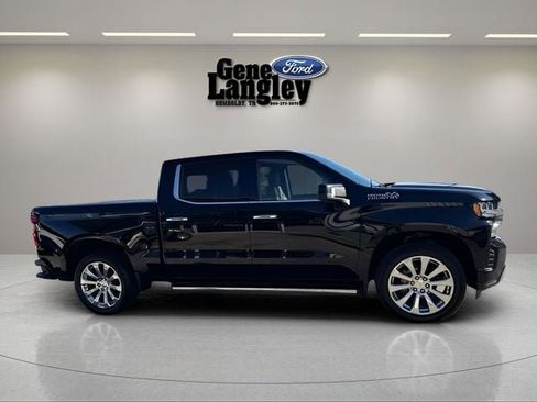 Used 2021 Chevrolet Silverado 1500 High Country w/ Technology Package AWD/4WD image 16