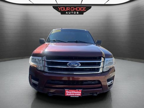 Used 2017 Ford Expedition EL XLT image 2