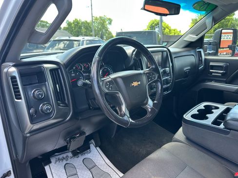 Used 2018 Chevrolet Silverado 2500 LT AWD/4WD image 15