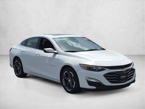 Used 2023 Chevrolet Malibu LT FWD image 3