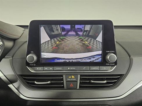 Used 2024 Nissan Altima 2.5 SR image 32