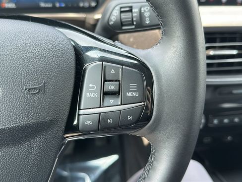 Used 2024 Ford Escape Platinum AWD/4WD image 18