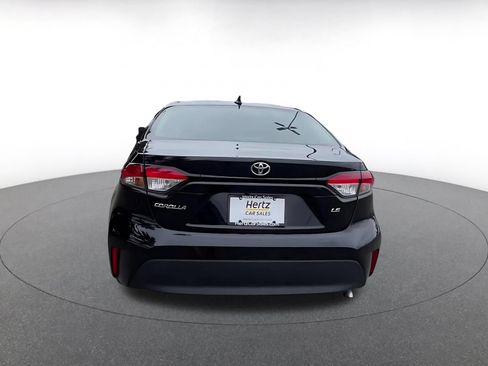 Used 2025 Toyota Corolla LE FWD image 12